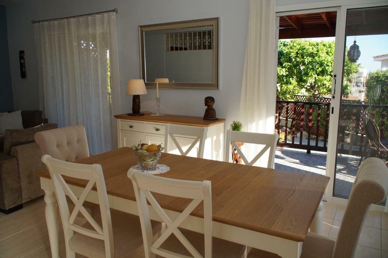 Villa Alicia With Priv Pool, Beautiful Garden And Shady Veranda- 5 Min To The Beach Пейя Екстер'єр фото